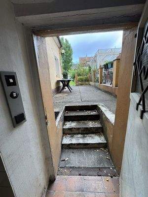 Durchgang Keller/Garten