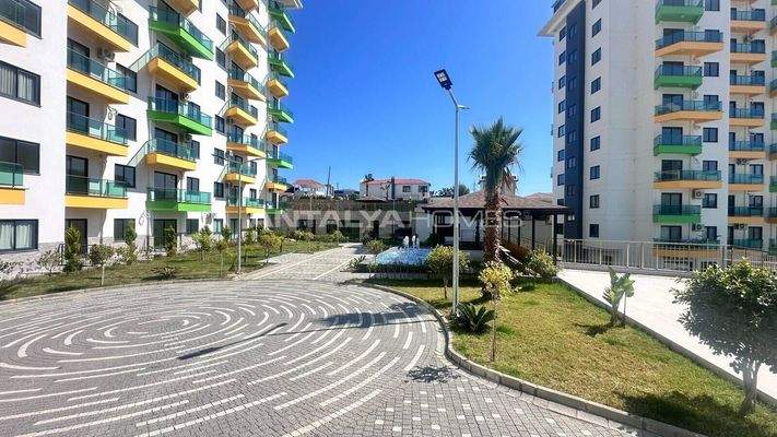 1-Bedroom Apartment in Extensive Complex in Alanya Avsallar