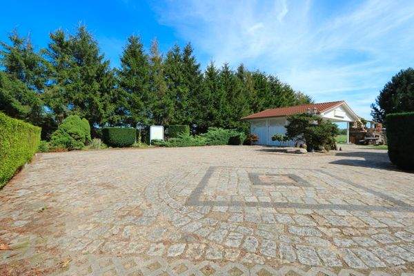 Der Parkplatz für die Hotelgäste