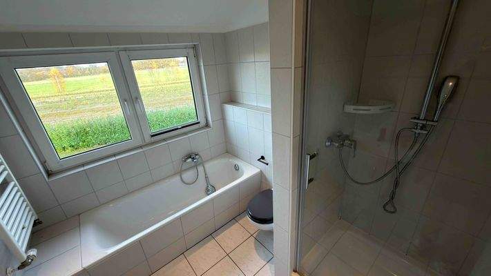 Vollbad im Obergeschoss