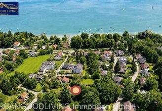 Luftaufnahme des Grundstücks mit Blick zum Ammersee