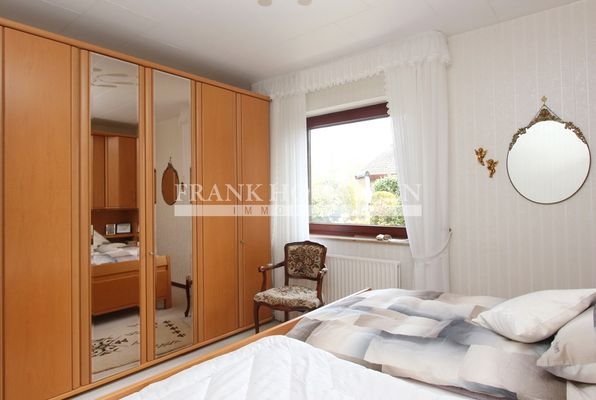 Schlafzimmer (3)