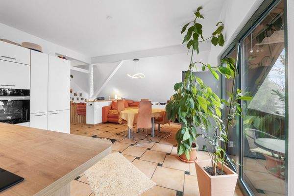 0b7b2fcb-b00a-4f4b-b045-9ff919d3a50a