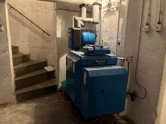 017-Heizungsanlage im Keller.jpg