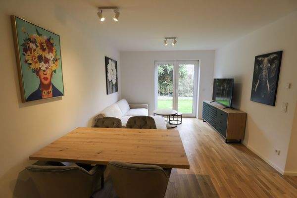 Wohn-, und Essbereich