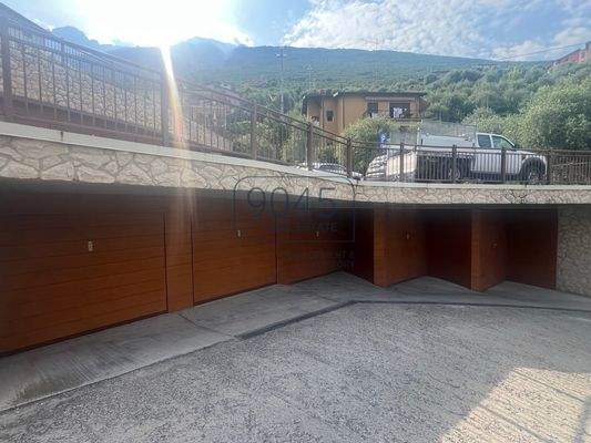 Historisches Gebäude mit 7 Luxusapartments und Pool in Brenzone sul Garda - Gardasee