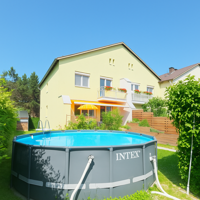 Garten_mit_Pool