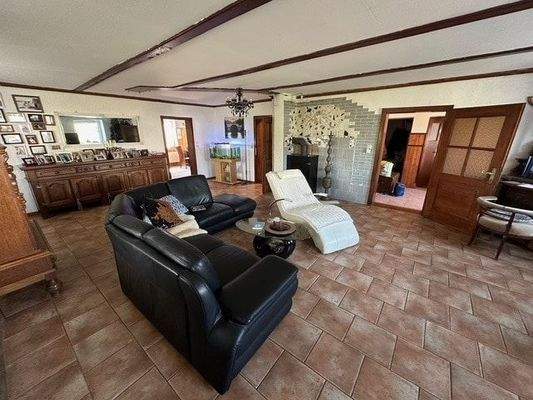 EG Haupthaus, Wohnzimmer