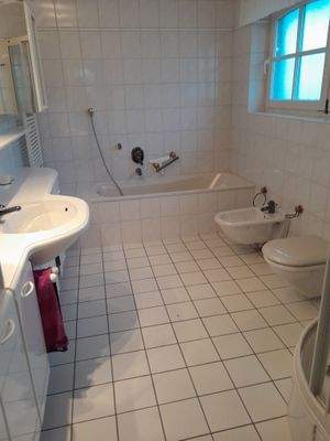 Eines der Badezimmer