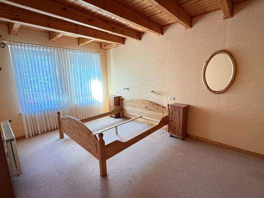 Schlafzimmer 1.OG Haupthaus WHG Nr.1