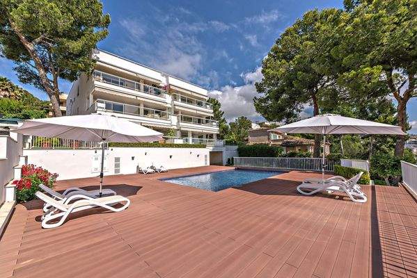 Pool in apartment in Cas Català 2