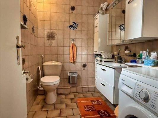 WC mit WM-Anschluss im EG