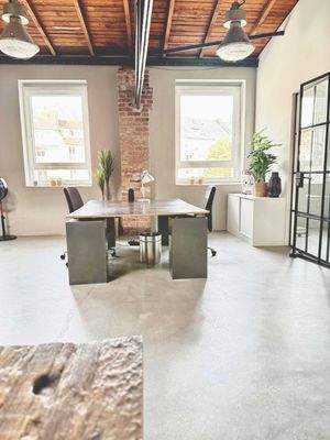 Schreibtischplätze 1