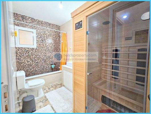 ab00fd0e8d154884b5a2a18d6e6bb6a3-original