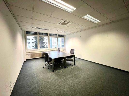 b05300f4-edcc-4897-b38f-9e53dc76604d