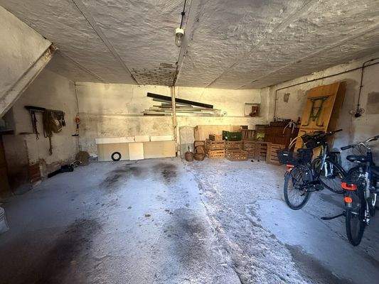 Innenansicht Garagenbereich