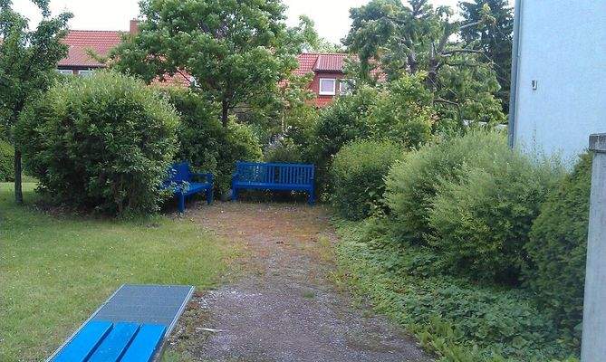 Kühnhausen Alter Stadtweg Außenanlage 020