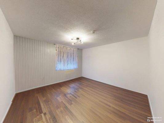 Wohnzimmer mit Laminatboden