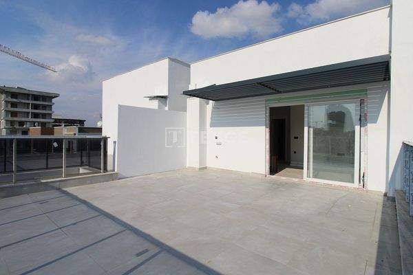 Apartments in a Complex with Terraces in Antalya Altintas