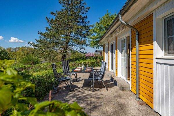 23) Garten, Terrasse