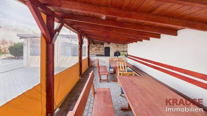 Eventbereich mit Außenküche