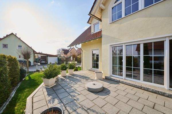 EFH Mintraching Terrasse