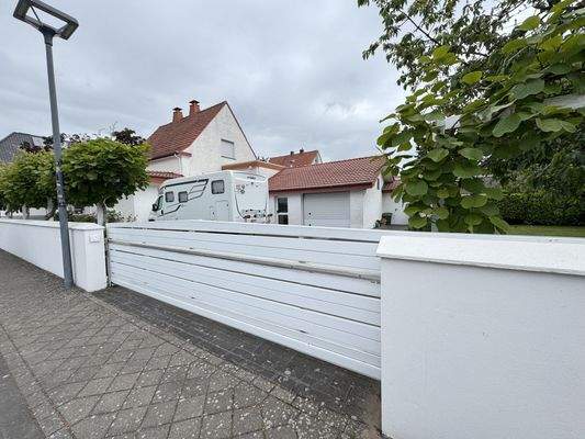 elektrisches Gartentor