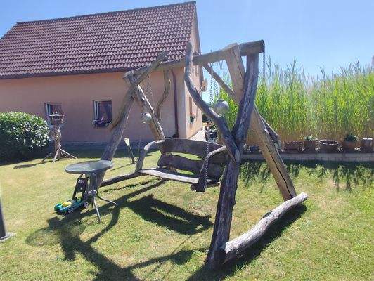 Handgefertigte Gartenmöbel