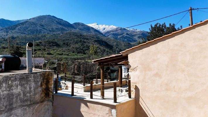 Renoviertes traditionelles Haus mit atemberaubendem Blick auf die Weißen Berge