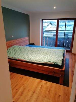 Schlafzimmer 3 mit Zugang zum Balkon