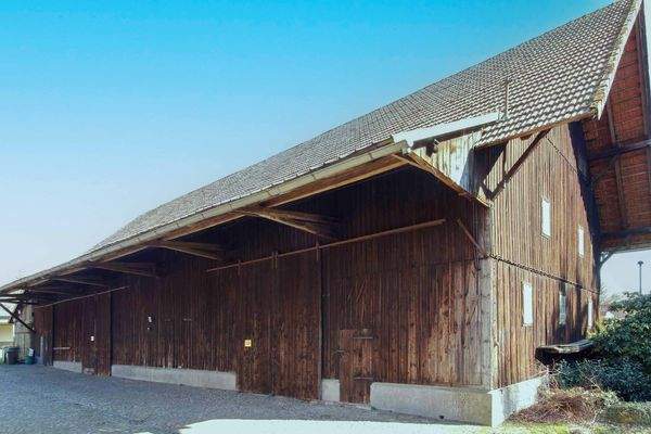 Scheune mit Platz für 15 Caravane