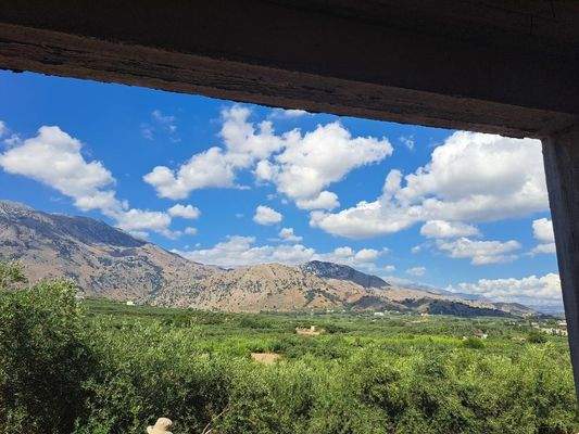 Kreta, Paralia Kourna: Schöne Maisonette im Bau zu verkaufen