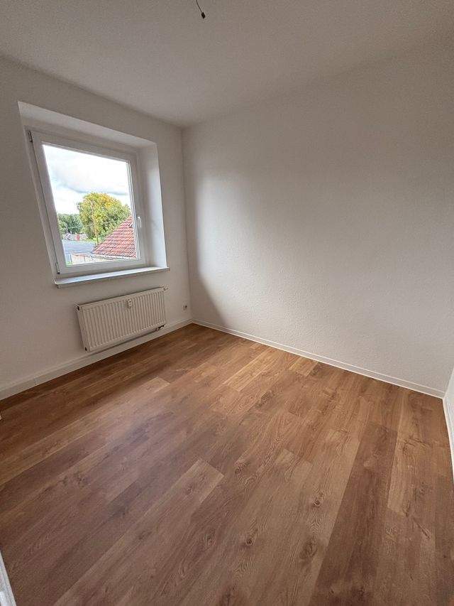 1 Monat Mietfrei nach Erstbezug! Helle 4 Raum Wohnung zu vermieten! - Photo 3