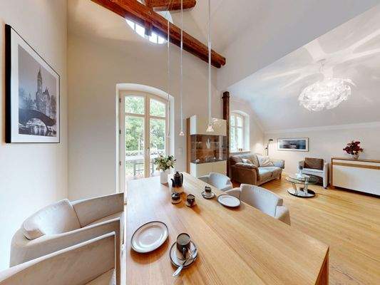 Zimmer 1 mit Zugang zum Balkon