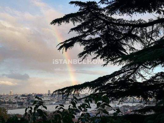 Historical Mansion with Golden Horn View in Istanbul Fatih