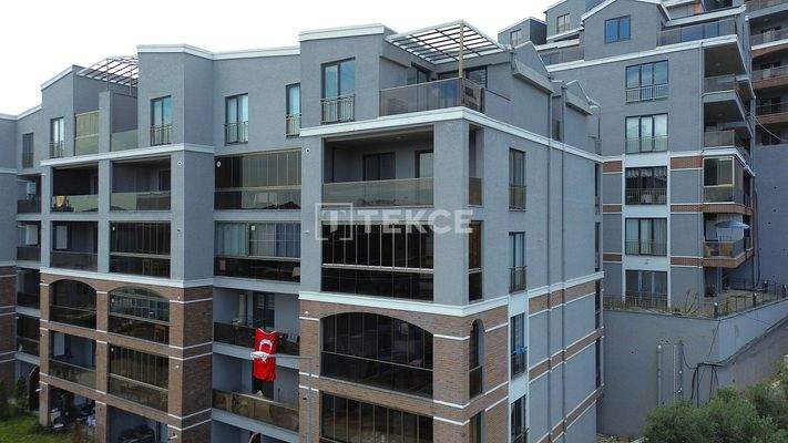 3-Bedroom Duplex Apartment in a Complex in Mudanya Bursa