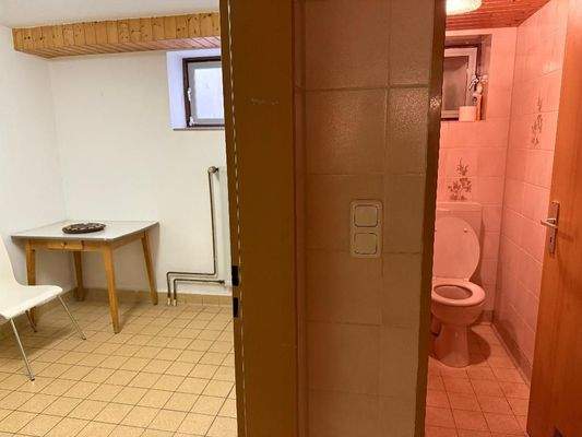 WC u. Pausenraum/ Lager