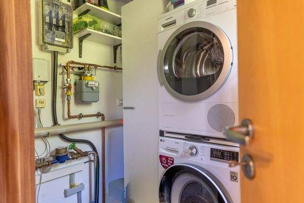 Modernes Familienhaus mit Traumgarten und Blick ins Grüne