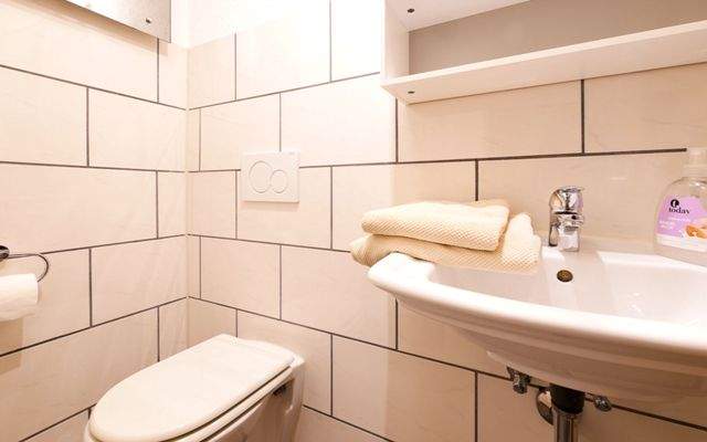 Zeitwohnen Stuttgart Obertürkheim im Mäder bei urbanbnb 7.jpg