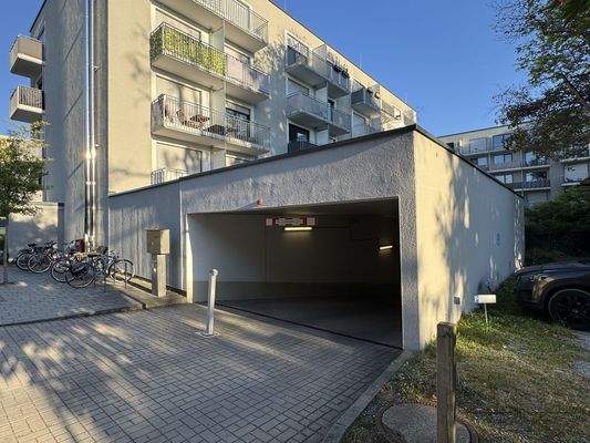 • Komfortable Parkmöglichkeit • 