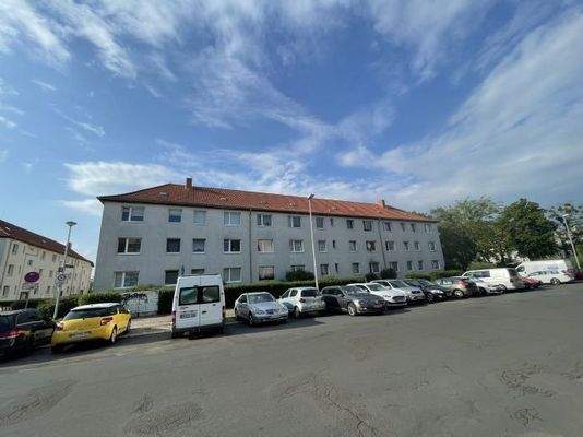 Gebäudeansicht straßenseitig