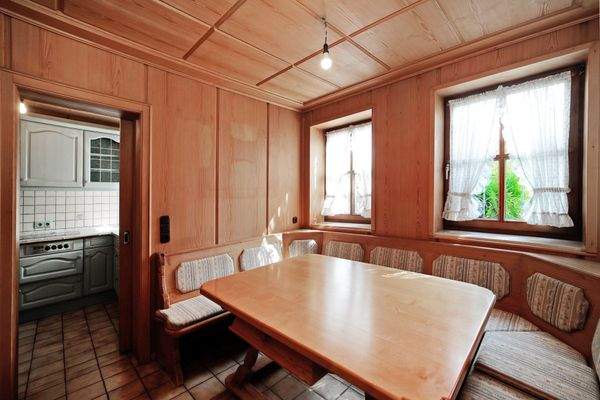 Kachelofen und Bauernstube