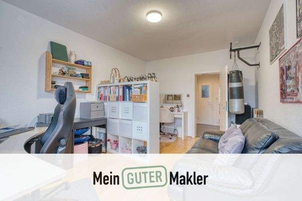 Büro / Kinderzimmer
