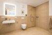 großzügiges Badezimmer mit bodengleicher Dusche (D