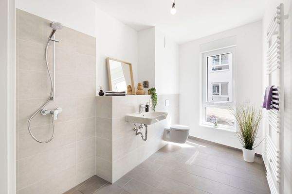 Markenbad mit Dusche