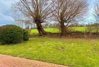 Blick auf anliegende Landschaft