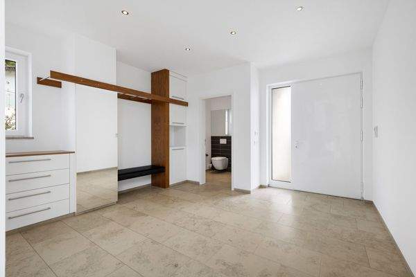 Großzügiger Eingangsbereich