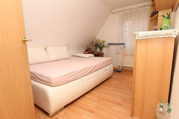 OG_Schlafzimmer Nr. 2