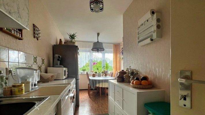 Küche und Essbereich