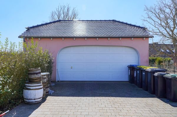 Doppelgarage